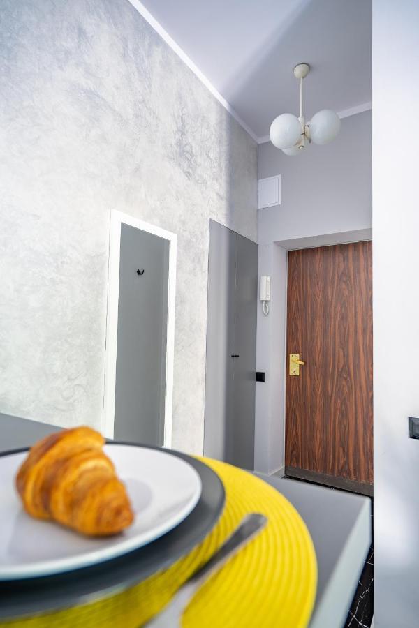 Stylish Studio In The Heart Of The City. Warschau Exterior foto
